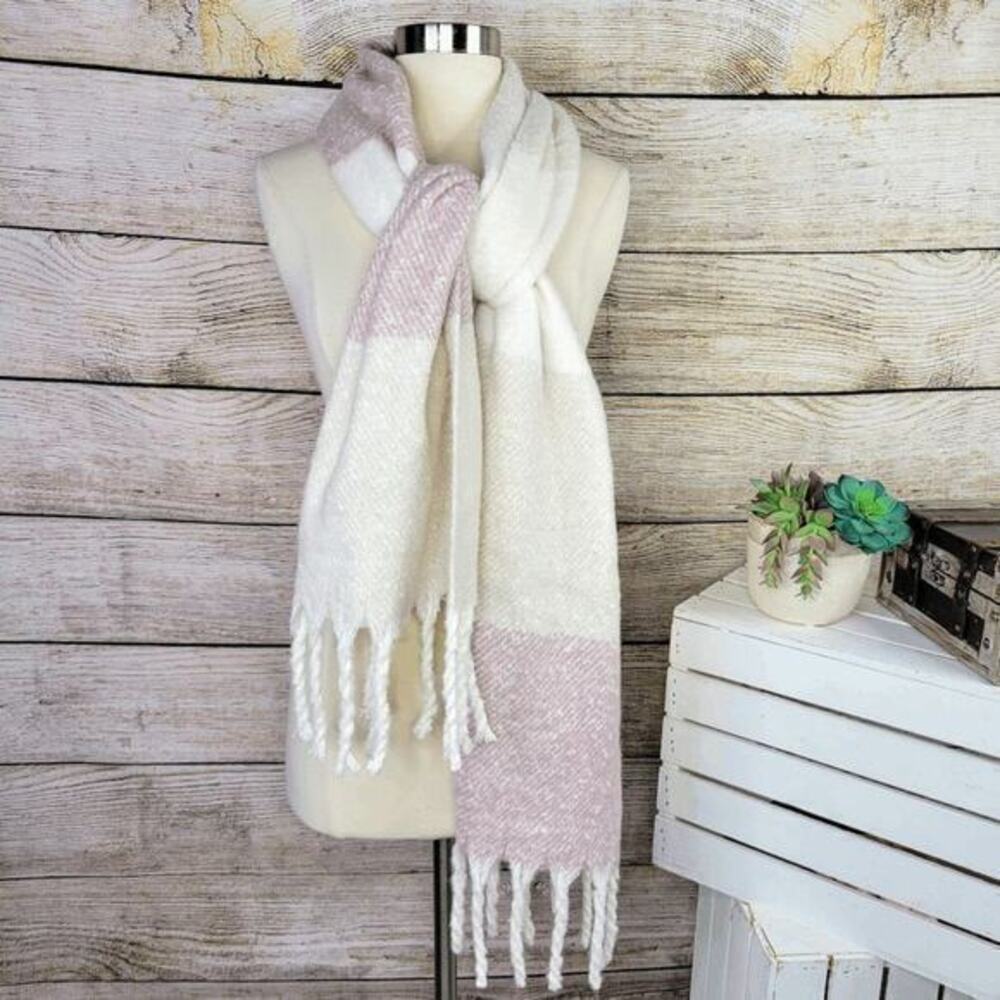NWT Gentle Fawn Women's Color Block Soft Cozy Huntington Fringed Hem Scarf